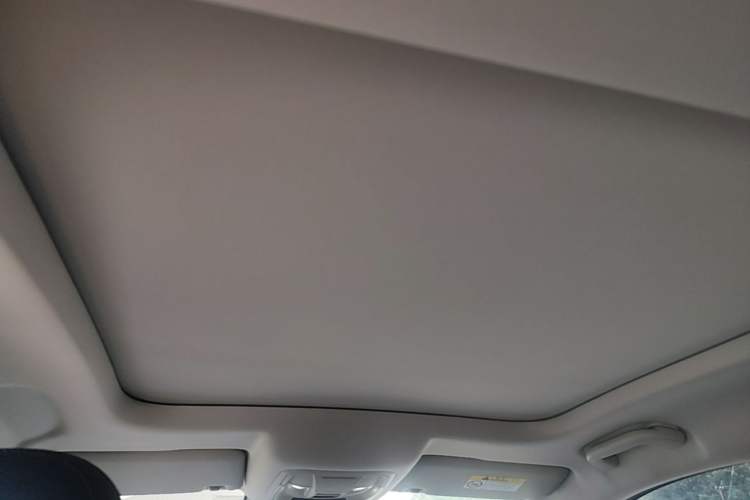 Used ORA Good Cat 2021 400km Standard Range Athena Edition Lithium-Ion Battery Headliner