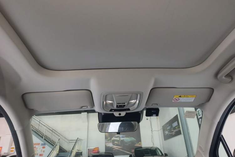 Used ORA Good Cat 2021 500km Long-Range Poseidon Edition Lithium-Ion Battery Headliner