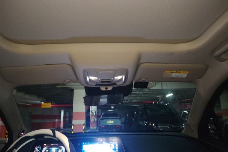 Used ORA Good Cat 2021 400km Standard Range Athena Edition Lithium-Ion Battery Headliner