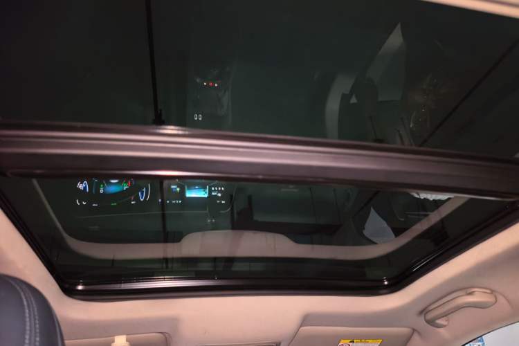 Used ORA Good Cat 2021 500km Long-Range Poseidon Edition Lithium-Ion Battery Headliner