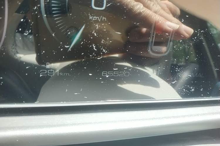 Used ORA Good Cat 2021 400km Standard Range Venus Edition Lithium-Ion Battery Instrument Cluster