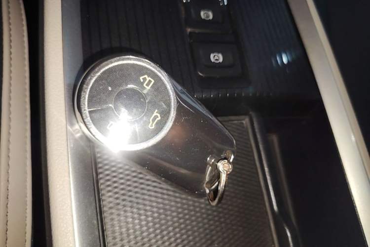 Used ORA Good Cat 2021 400km Standard Range Athena Edition Lithium Iron Phosphate Interior 1