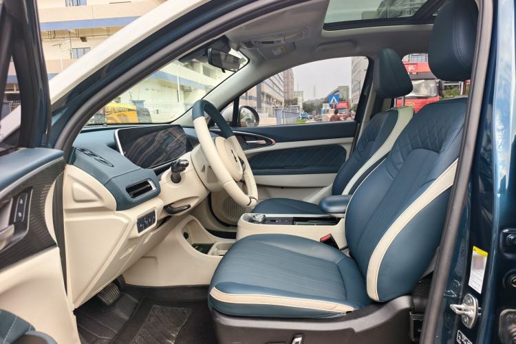 Used ORA Good Cat 2021 400km Standard Range Athena Edition Lithium-Ion Battery Interior 1