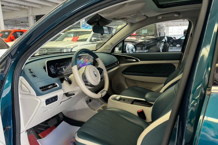 Used ORA Good Cat 2021 400km Standard Range Venus Edition Lithium Iron Phosphate Interior 1