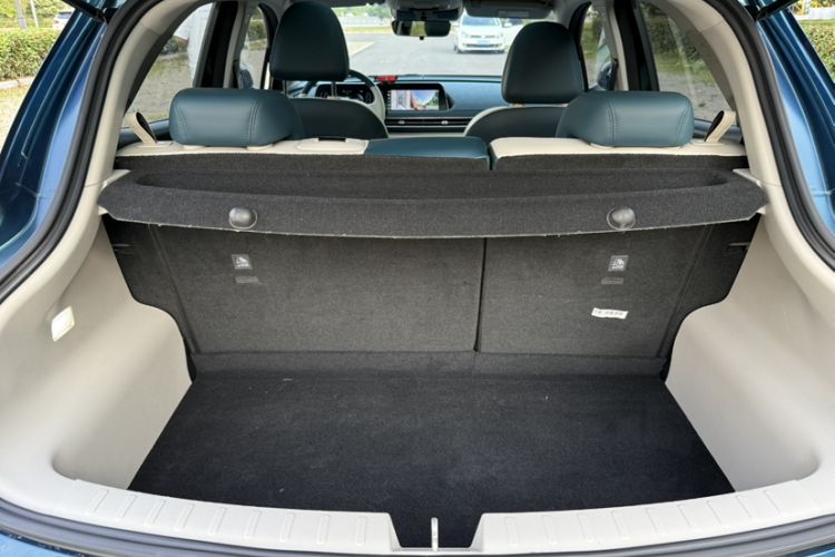 Used ORA Good Cat 2021 400km Standard Range Athena Edition Lithium-Ion Battery Interior 2