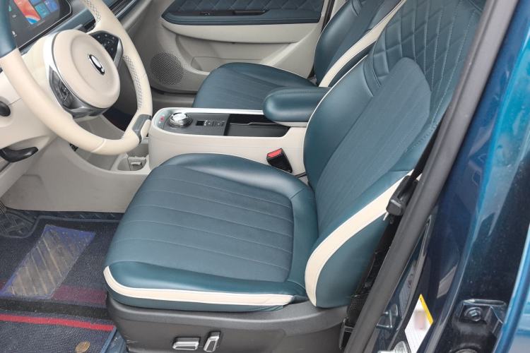 Used ORA Good Cat 2021 400km Standard Range Athena Edition Lithium-Ion Battery Interior 2