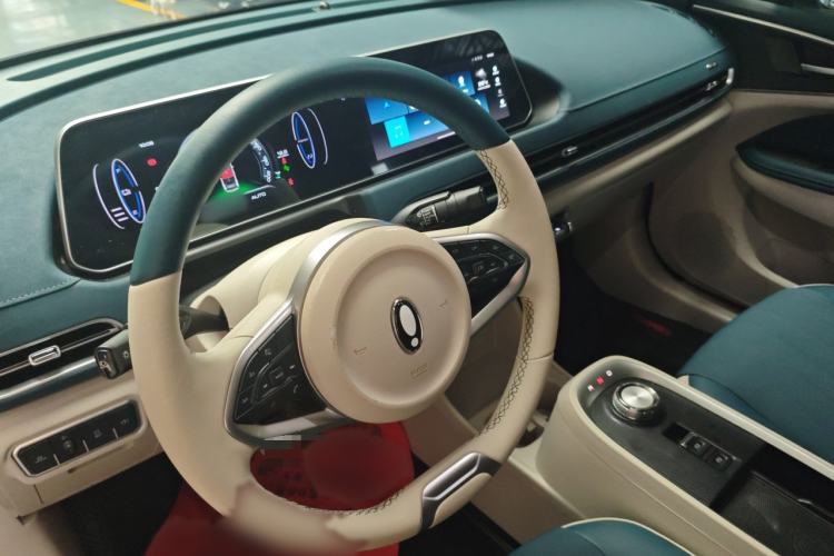 Used ORA Good Cat 2021 400km Standard Range Venus Edition Lithium-Ion Battery Interior 3