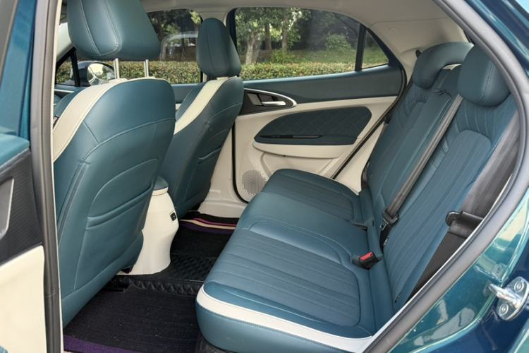 Used ORA Good Cat 2021 400km Standard Range Athena Edition Lithium-Ion Battery Interior 4