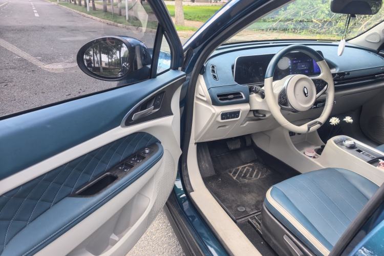 Used ORA Good Cat 2021 400km Standard Range Venus Edition Lithium-Ion Battery Interior 4