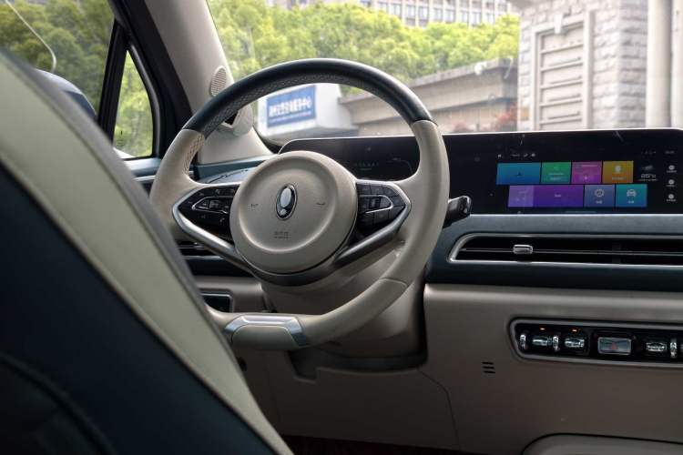 Used ORA Good Cat 2021 400km Standard Range Athena Edition Lithium-Ion Battery Interior 6