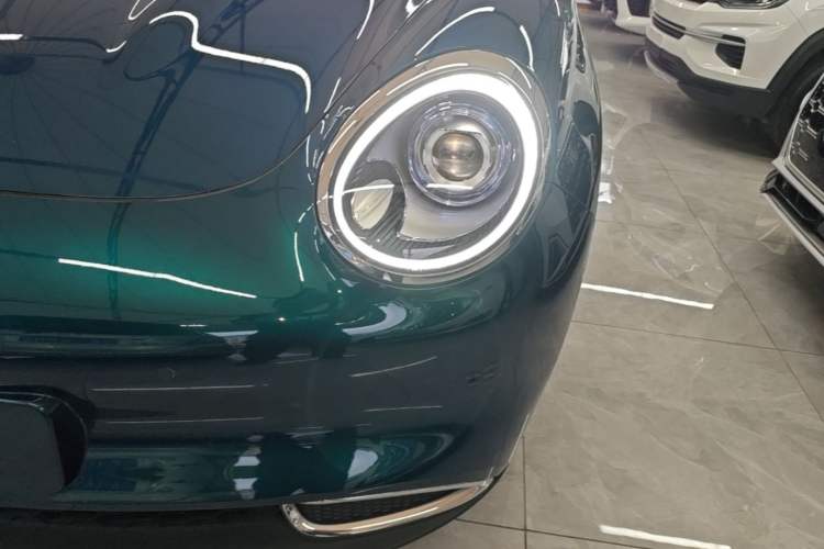 Used ORA Good Cat 2021 400km Standard Range Athena Edition Lithium-Ion Battery Left Front Headlight