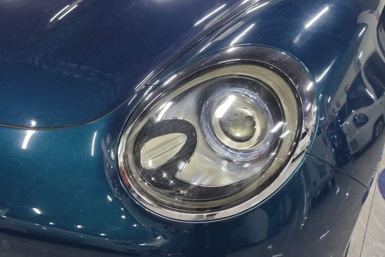 Used ORA Good Cat 2021 400km Standard Range Athena Edition Lithium-Ion Battery Left Front Headlight