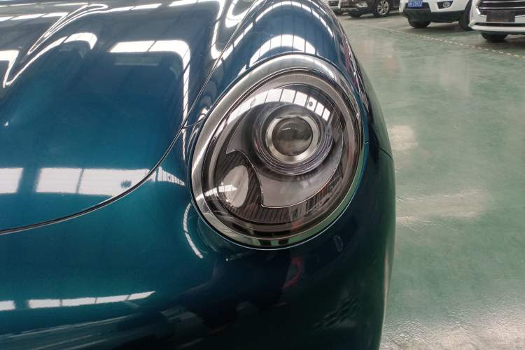 Used ORA Good Cat 2021 400km Standard Range Athena Edition Lithium-Ion Battery Left Front Headlight