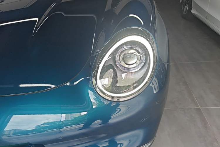 Used ORA Good Cat 2021 400km Standard Range Athena Edition Lithium-Ion Battery Left Front Headlight