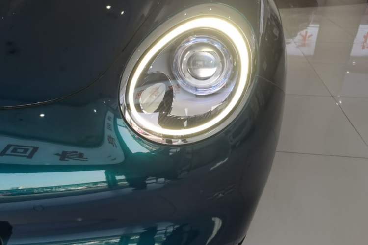 Used ORA Good Cat 2021 400km Standard Range Athena Edition Lithium Iron Phosphate Left Front Headlight