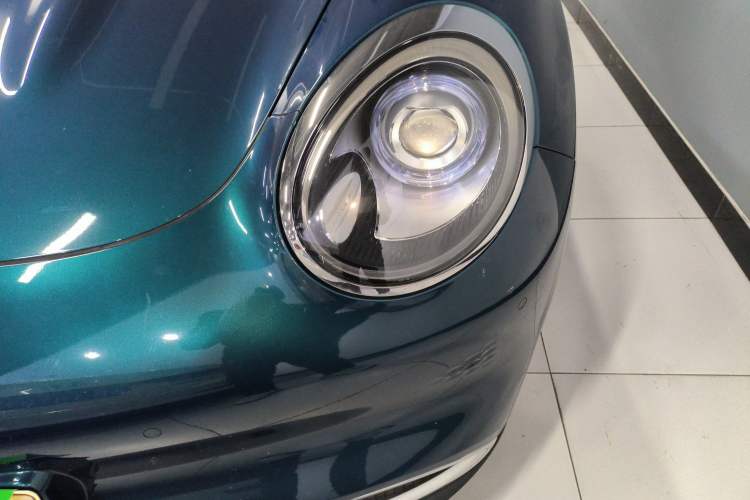 Used ORA Good Cat 2021 400km Standard Range Athena Edition Lithium Iron Phosphate Left Front Headlight