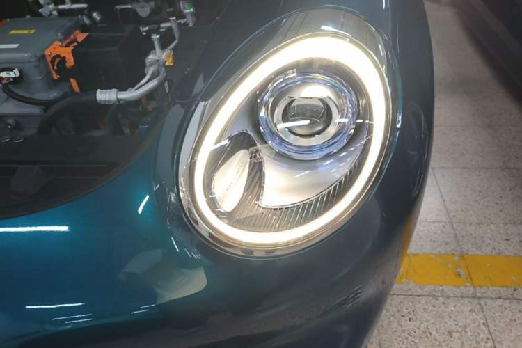 Used ORA Good Cat 2021 400km Standard Range Venus Edition Lithium Iron Phosphate Left Front Headlight