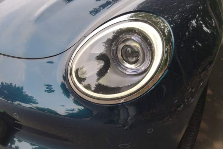 Used ORA Good Cat 2021 400km Standard Range Athena Edition Lithium-Ion Battery Left Front Headlight