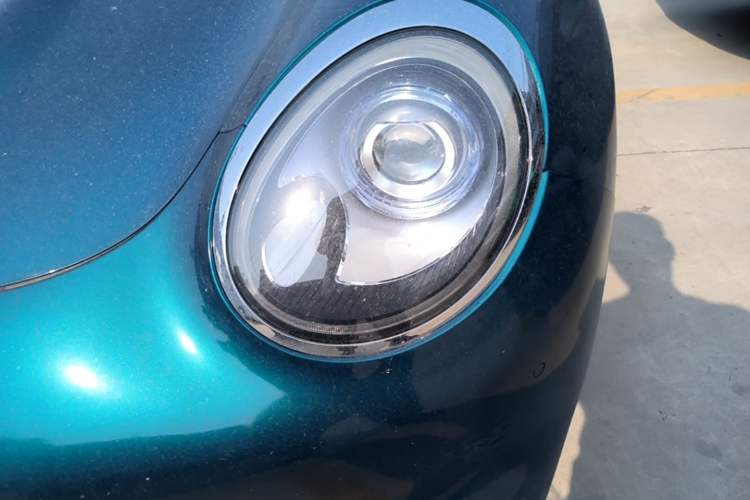 Used ORA Good Cat 2021 400km Standard Range Athena Edition Lithium-Ion Battery Left Front Headlight