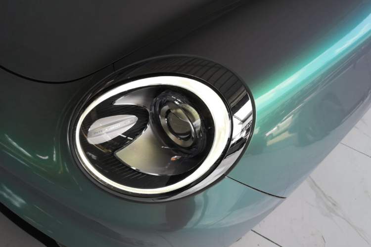 Used ORA Good Cat 2021 400km Standard Range Venus Edition Lithium Iron Phosphate Left Front Headlight