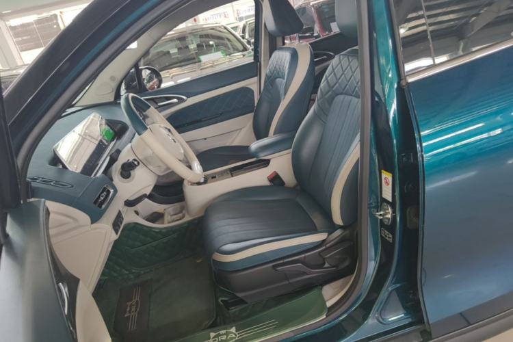 Used ORA Good Cat 2021 400km Standard Range Venus Edition Lithium-Ion Battery Left Front Seat