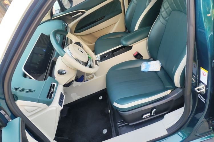 Used ORA Good Cat 2021 400km Standard Range Athena Edition Lithium-Ion Battery Left Front Seat