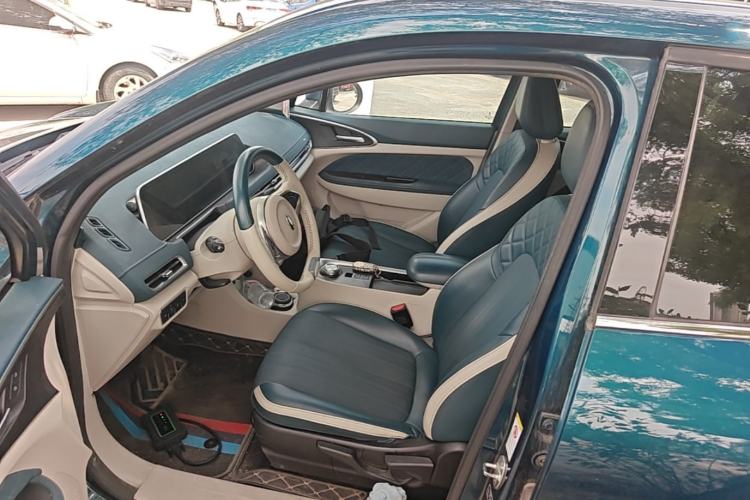 Used ORA Good Cat 2021 400km Standard Range Venus Edition Lithium-Ion Battery Left Front Seat