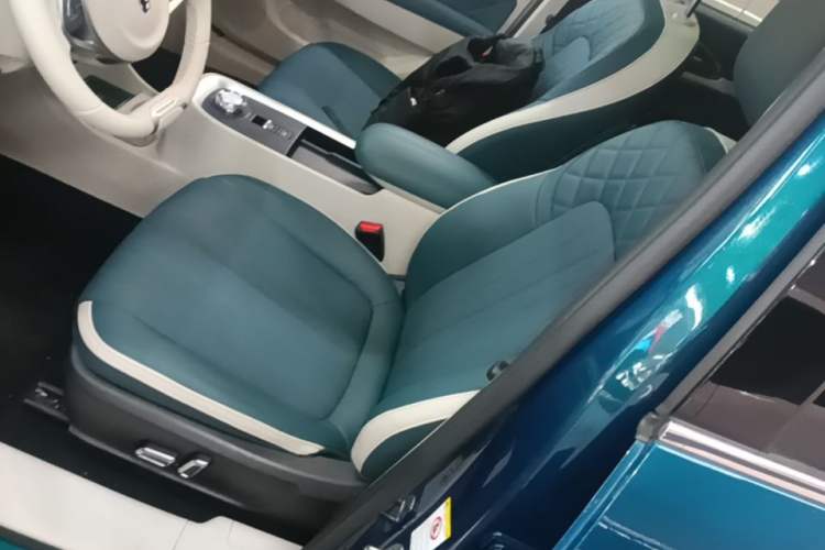 Used ORA Good Cat 2021 400km Standard Range Athena Edition Lithium Iron Phosphate Left Front Seat