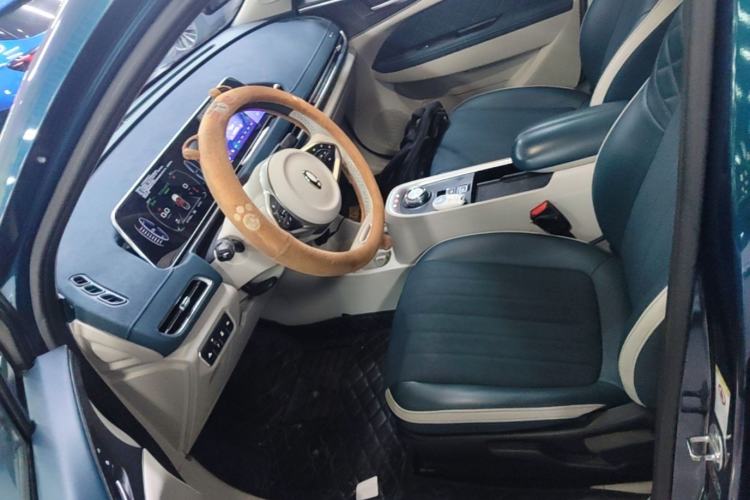 Used ORA Good Cat 2021 400km Standard Range Venus Edition Lithium Iron Phosphate Left Front Seat