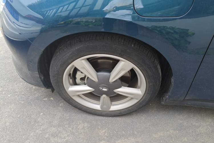 Used ORA Good Cat 2021 500km Long-Range Poseidon Edition Lithium-Ion Battery Left Front Wheel Hub
