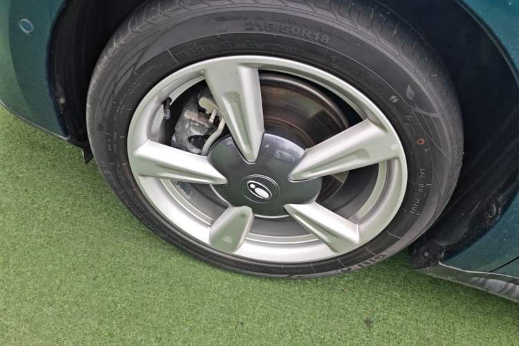 Used ORA Good Cat 2021 500km Long-Range Poseidon Edition Lithium-Ion Battery Left Front Wheel Hub