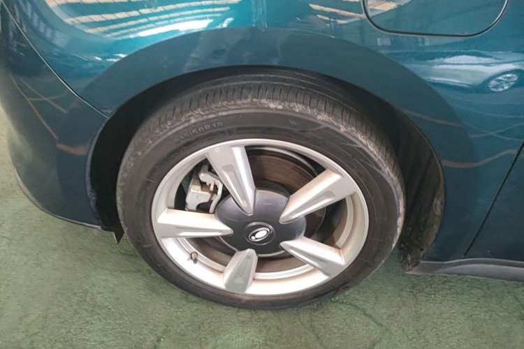 Used ORA Good Cat 2021 400km Standard Range Venus Edition Lithium Iron Phosphate Left Front Wheel Hub