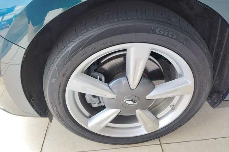 Used ORA Good Cat 2021 400km Standard Range Venus Edition Lithium Iron Phosphate Left Front Wheel Hub