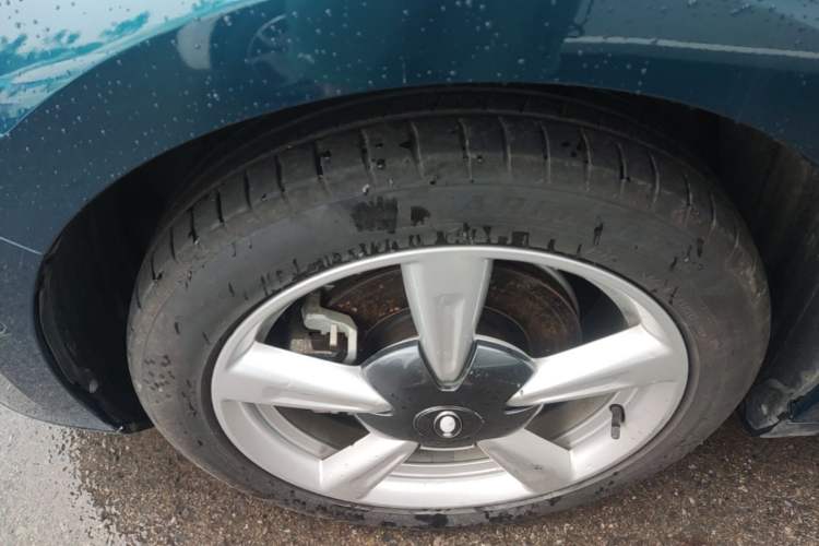 Used ORA Good Cat 2021 500km Long-Range Poseidon Edition Lithium-Ion Battery Left Front Wheel Hub