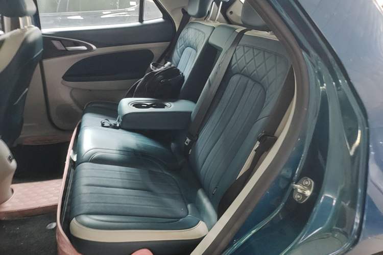 Used ORA Good Cat 2021 400km Standard Range Venus Edition Lithium Iron Phosphate Left Rear Seat