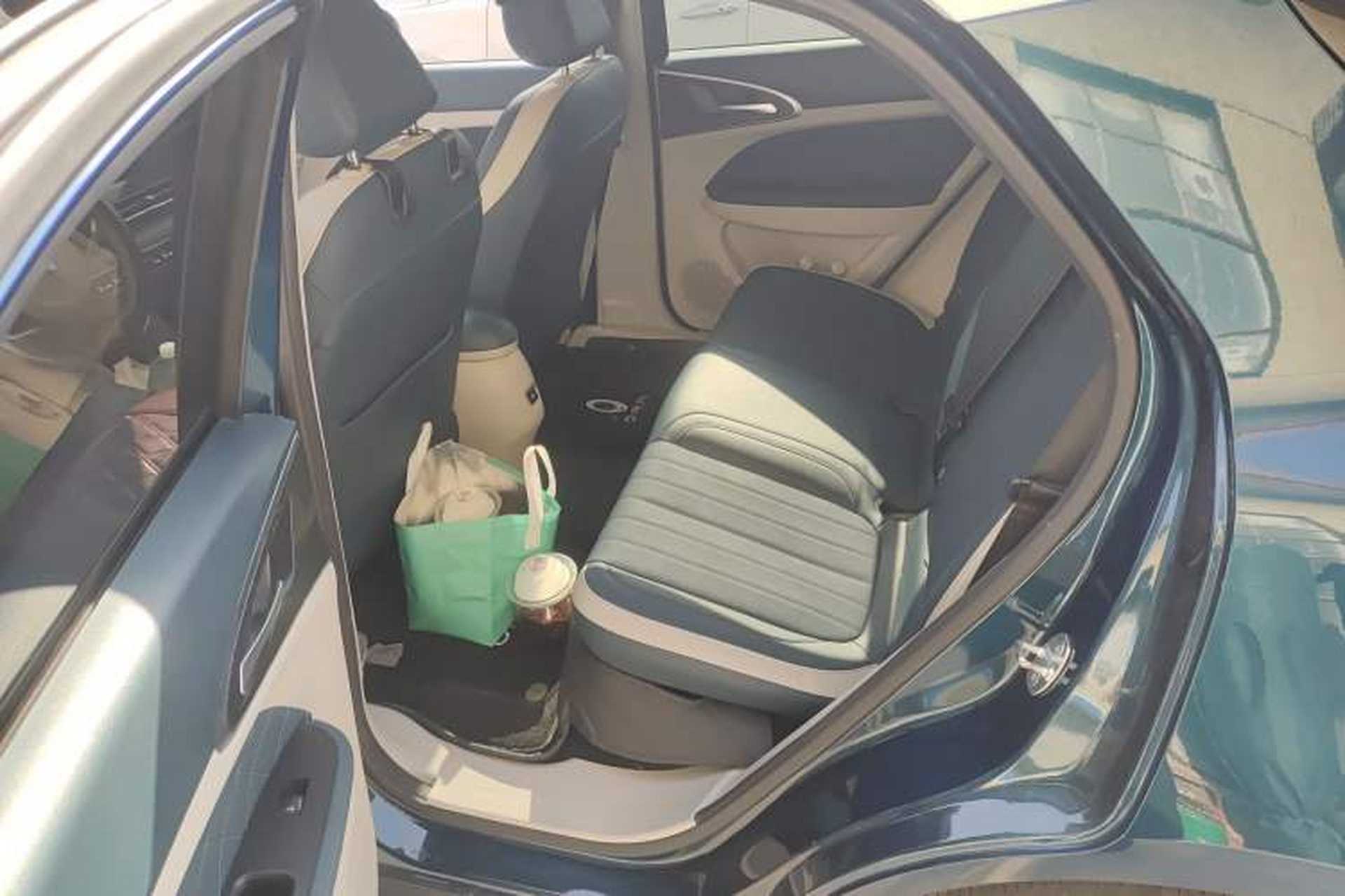 Used ORA Good Cat 2021 400km Standard Range Venus Edition Lithium-Ion Battery Left Rear Seat