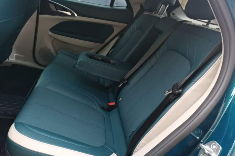 Used ORA Good Cat 2021 400km Standard Range Athena Edition Lithium Iron Phosphate Left Rear Seat