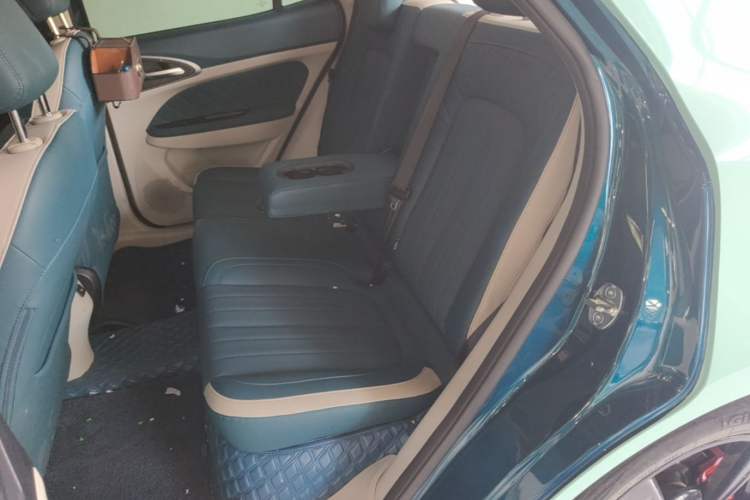 Used ORA Good Cat 2021 500km Long-Range Poseidon Edition Lithium-Ion Battery Left Rear Seat