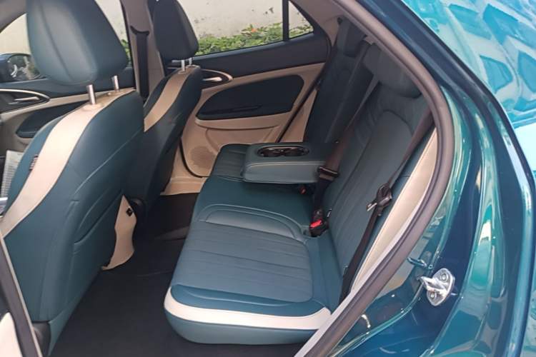 Used ORA Good Cat 2021 400km Standard Range Athena Edition Lithium Iron Phosphate Left Rear Seat