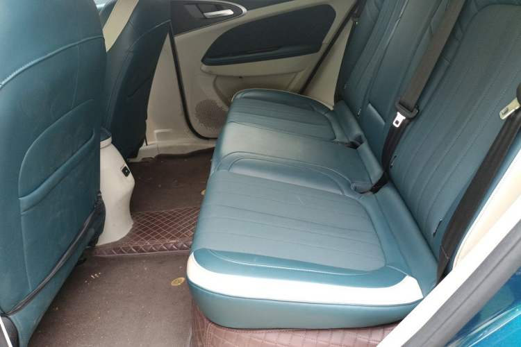 Used ORA Good Cat 2021 400km Standard Range Athena Edition Lithium-Ion Battery Left Rear Seat