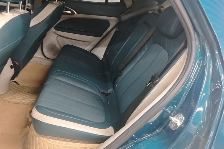 Used ORA Good Cat 2021 400km Standard Range Athena Edition Lithium-Ion Battery Left Rear Seat