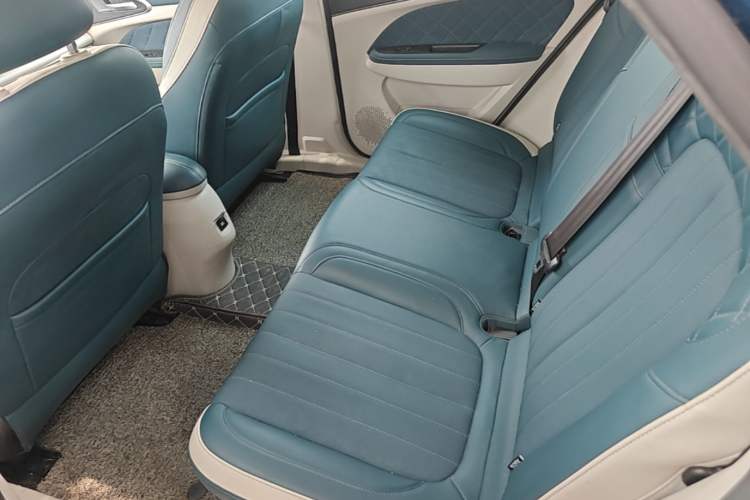 Used ORA Good Cat 2021 400km Standard Range Venus Edition Lithium-Ion Battery Left Rear Seat