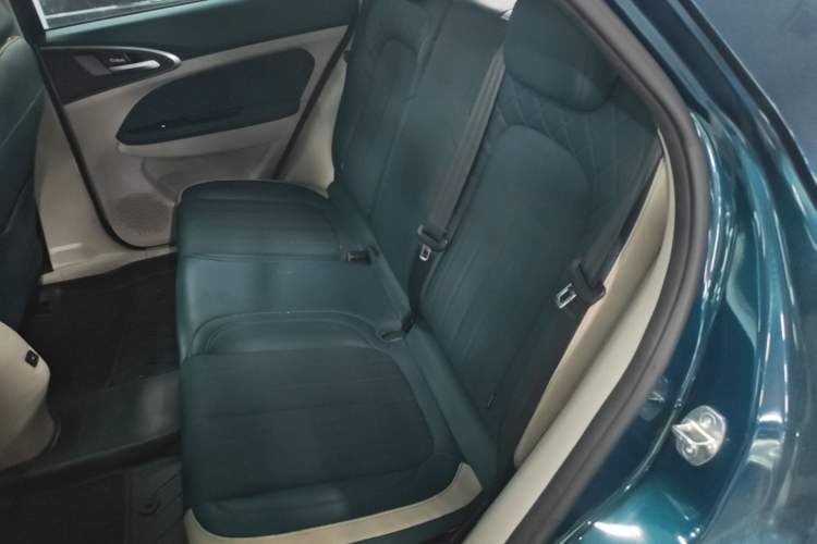 Used ORA Good Cat 2021 400km Standard Range Venus Edition Lithium Iron Phosphate Left Rear Seat