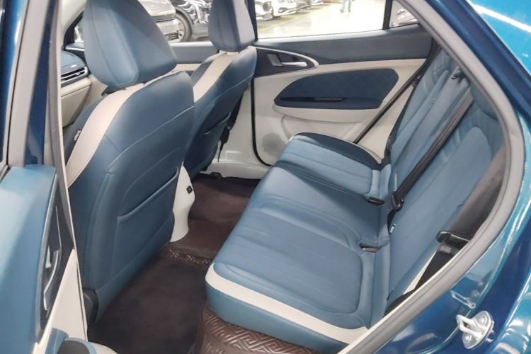 Used ORA Good Cat 2021 400km Standard Range Athena Edition Lithium-Ion Battery Left Rear Seat
