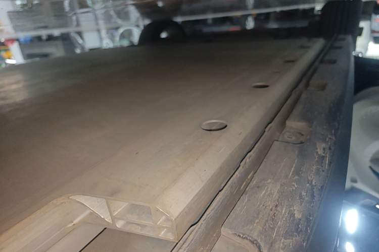 Used ORA Good Cat 2021 400km Standard Range Athena Edition Lithium-Ion Battery Left Side Sill