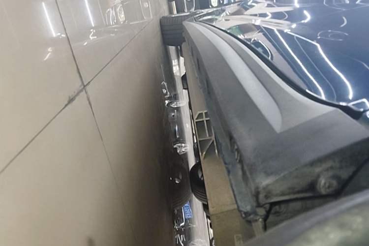 Used ORA Good Cat 2021 400km Standard Range Venus Edition Lithium-Ion Battery Left Side Sill