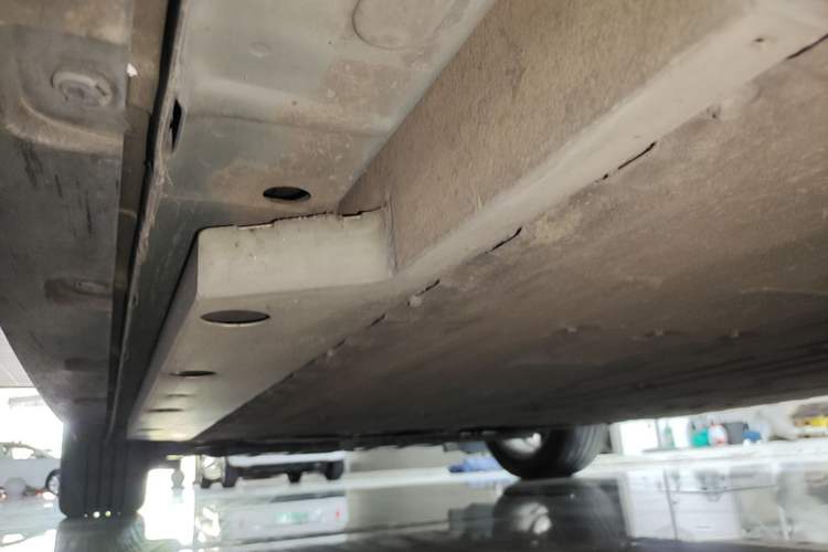 Used ORA Good Cat 2021 400km Standard Range Venus Edition Lithium Iron Phosphate Left Side Sill