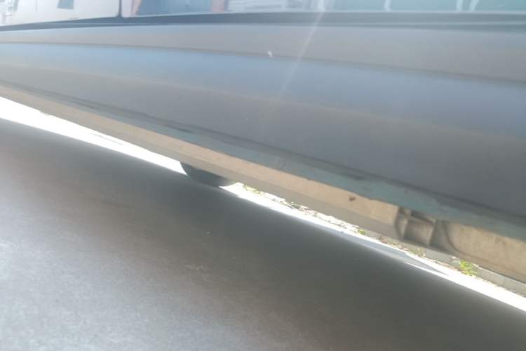 Used ORA Good Cat 2021 400km Standard Range Athena Edition Lithium-Ion Battery Left Side Sill