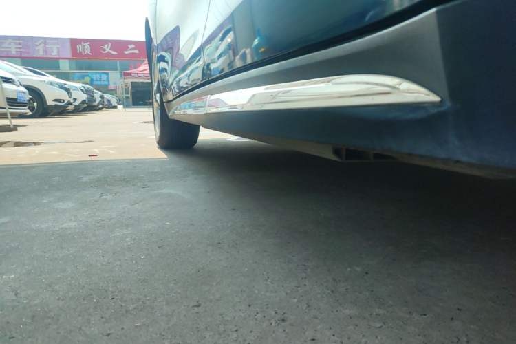 Used ORA Good Cat 2021 400km Standard Range Athena Edition Lithium-Ion Battery Left Side Sill