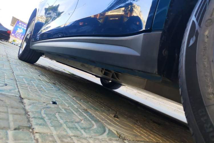 Used ORA Good Cat 2021 400km Standard Range Athena Edition Lithium-Ion Battery Left Side Sill